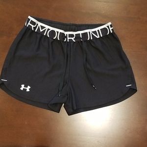 Black Under Armour shorts